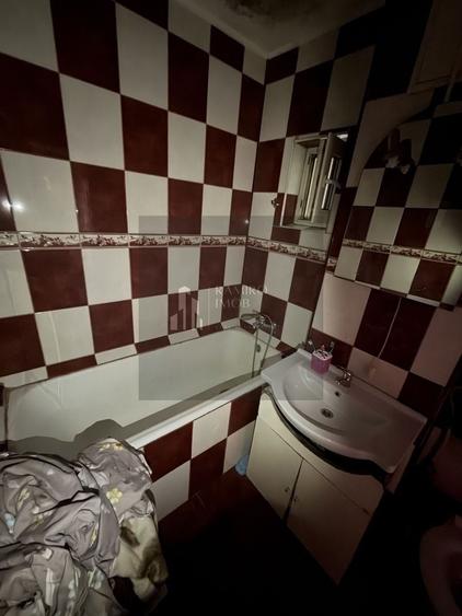 Apartament cu 3 camere semidecomandat în Pantelimon