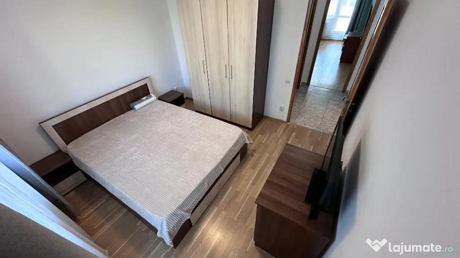 Apartament cu 3 camere decomandat în Dristor