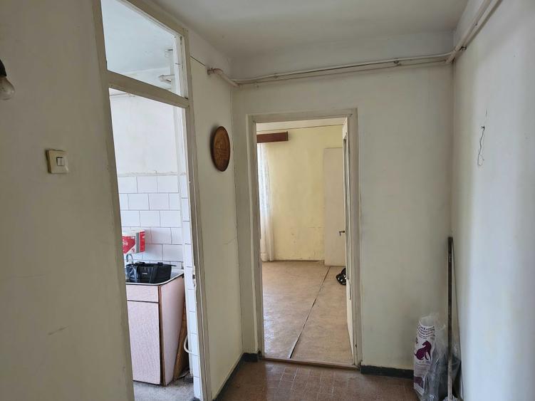 Apartament cu 2 camere decomandat în Gară