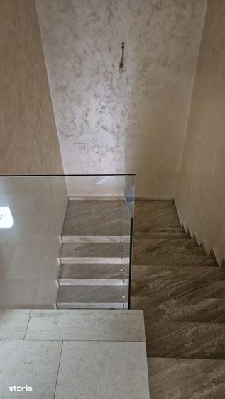 Casă cu 4 camere cu Teren 500 Mp în Iosia