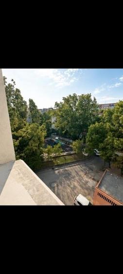 Apartament cu 4 camere decomandat, mobilat în Rahova