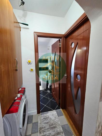 Apartament cu 2 camere semidecomandat în Est