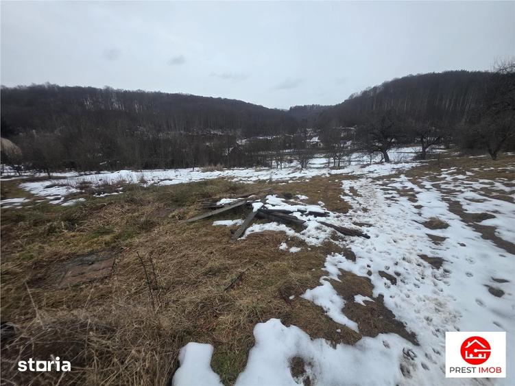 Teren de 1812 mp, în Central