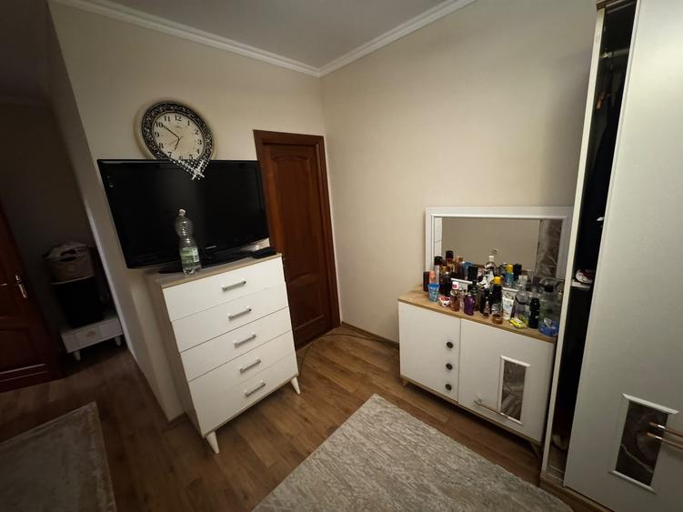 Apartament cu 3 camere în Fundeni