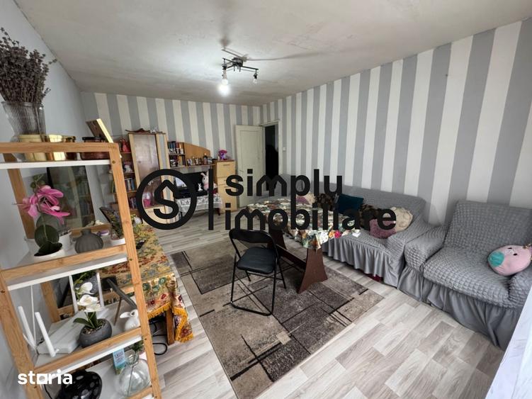 Apartament cu 2 camere decomandat în 1 Mai