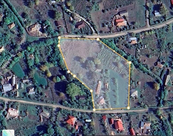Teren de 8232 mp, în Dobrovăț