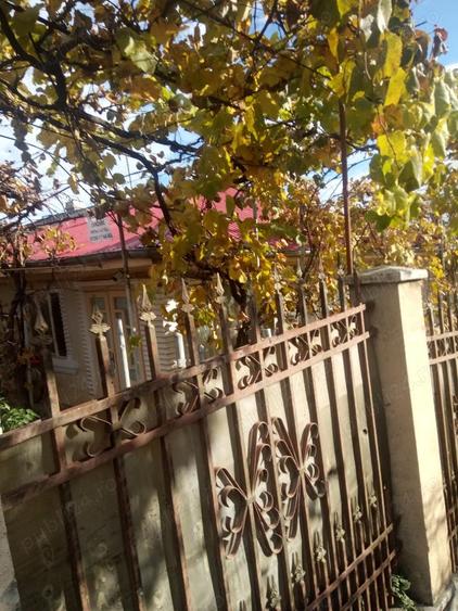 Casă cu 3 camere în Central