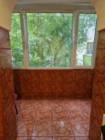 Apartament cu 2 camere decomandat în Aviației
