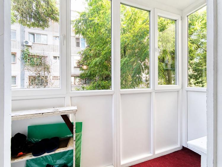 Apartament cu 2 camere decomandat în Girocului