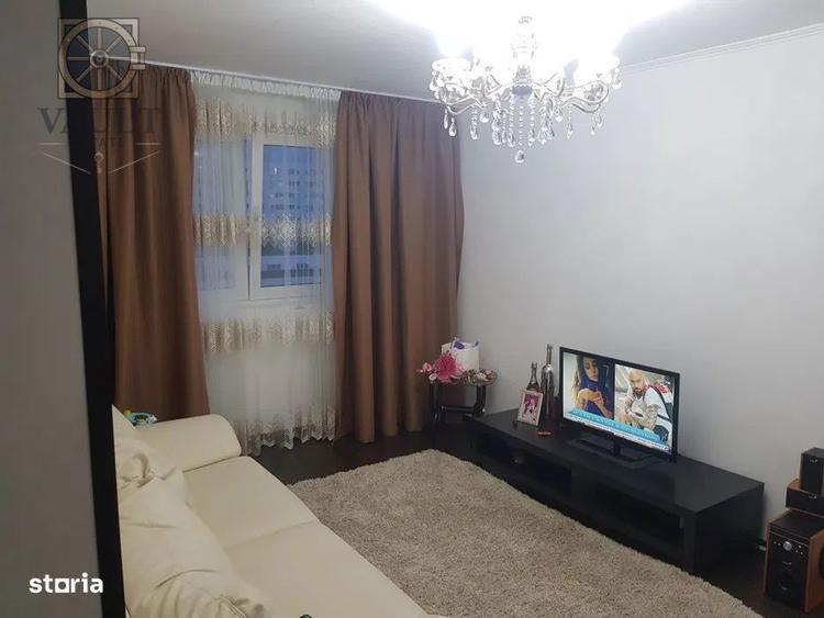 Apartament cu 4 camere semidecomandat, mobilat în Sălăjan