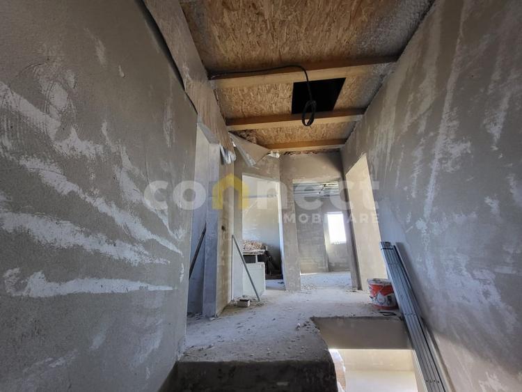 Casă individuală cu 4 camere cu Canalizare în Jucu de Mijloc