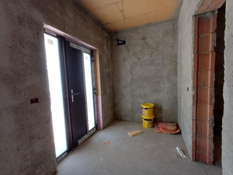 Casă individuală cu 4 camere cu Teren 430 Mp în Valea Adâncă