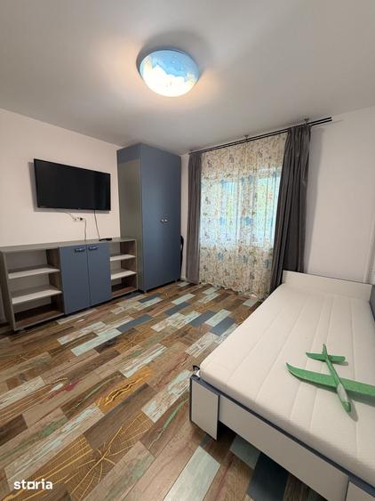 Apartament cu 4 camere în Mărăști