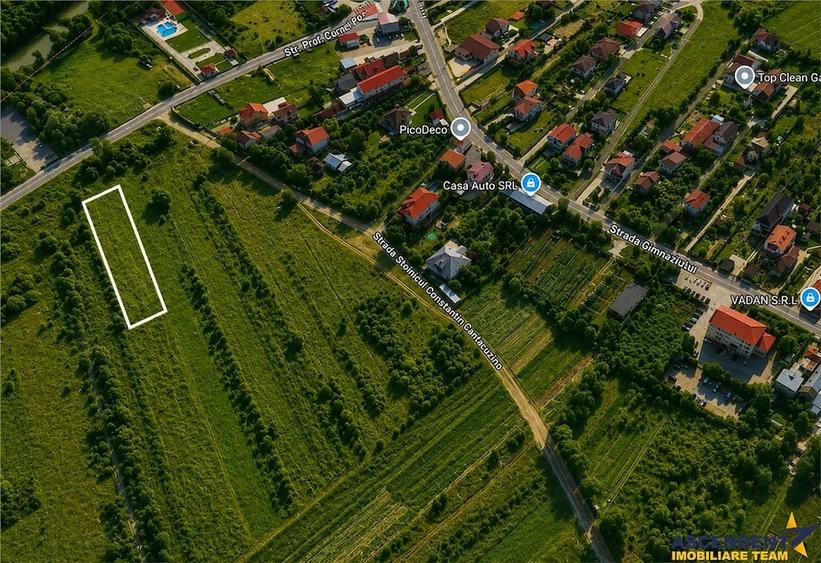 Teren de 1537 mp, în Est