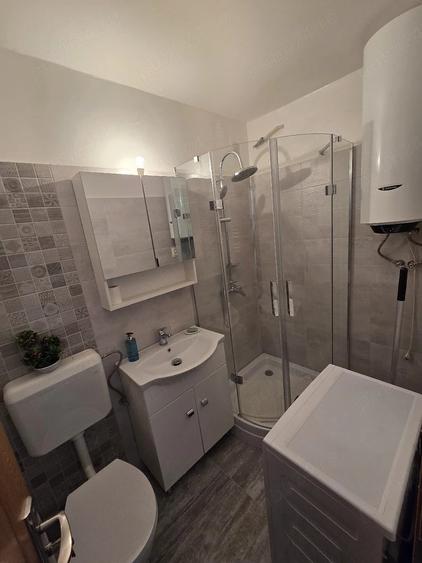 Garsonieră semidecomandată în Lipovei