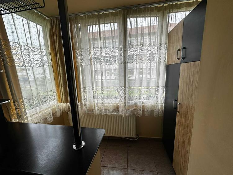 Apartament cu 2 camere decomandat în Ultracentral