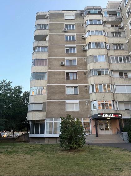 Apartament cu 2 camere decomandat în Lotus