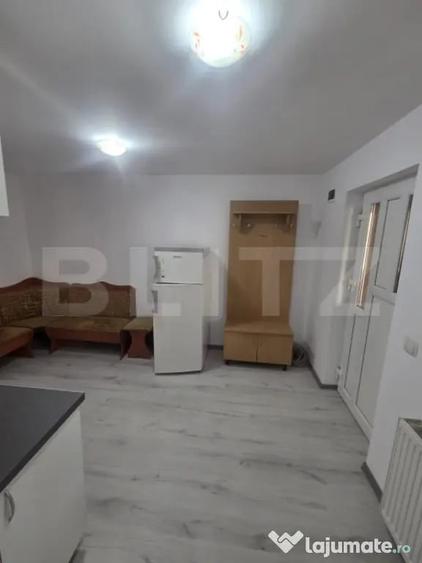 Garsonieră decomandată în Central