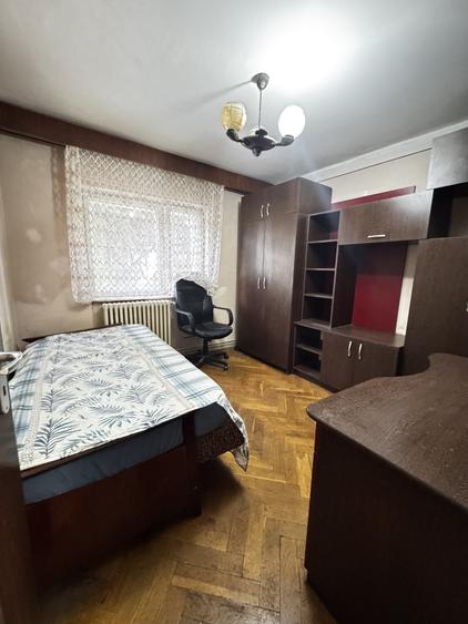 Apartament cu 4 camere decomandat, mobilat în Mănăștur