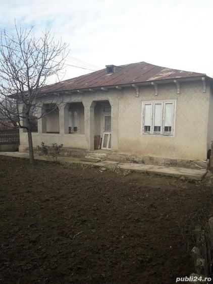 Casă cu 4 camere în Măicănești