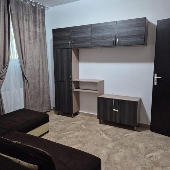 Apartament cu 2 camere decomandat în Berceni