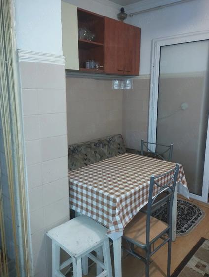 Apartament cu 2 camere semidecomandat în Prundu