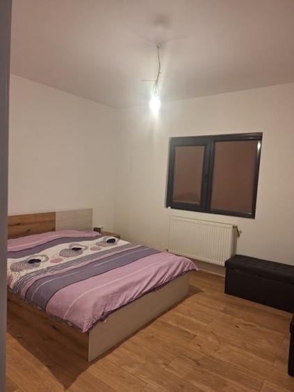 Casă individuală cu 6 camere cu Canalizare în Lumina