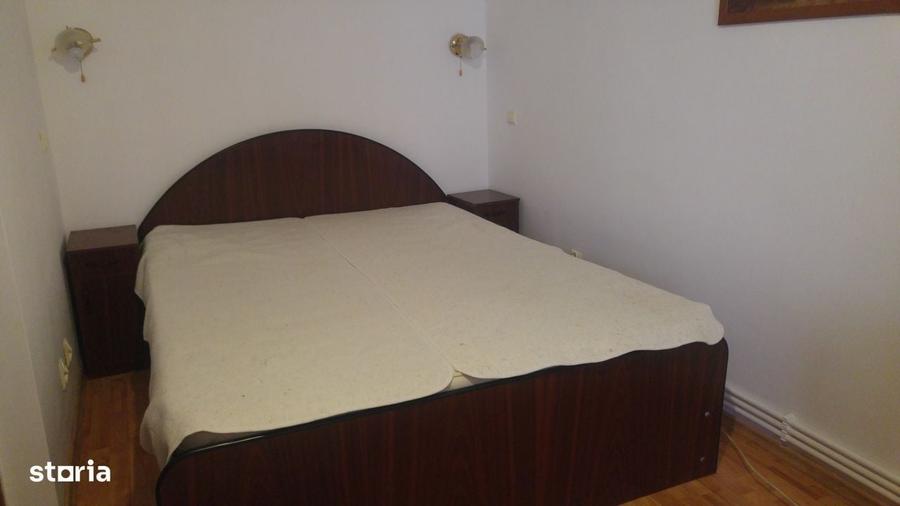 Apartament cu 3 camere decomandat în Unirii Sud