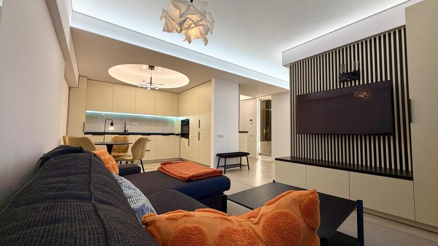 Apartament cu 3 camere decomandat, mobilat în Pipera