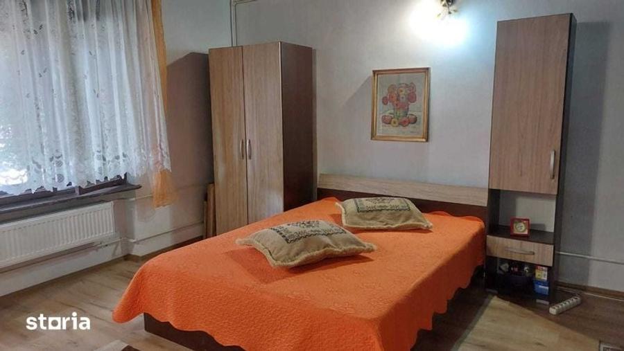 Casă cu 3 camere cu Teren 90 Mp în Ginta