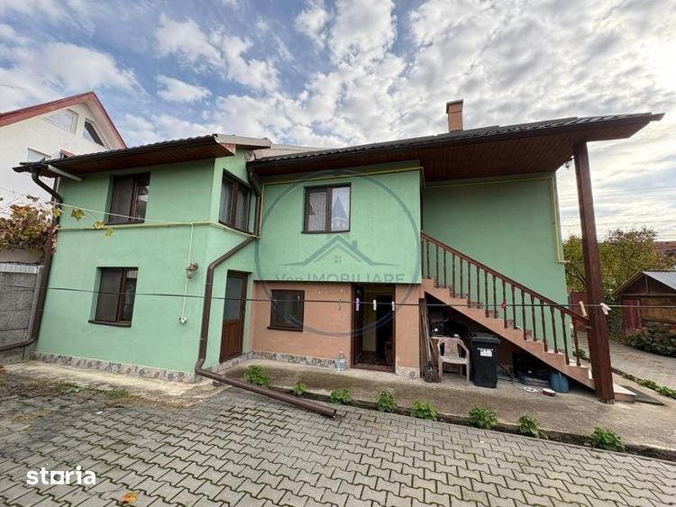 Casă cu 7 camere cu Teren 943 Mp în Independenței