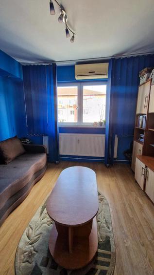 Garsonieră decomandată în Buziașului