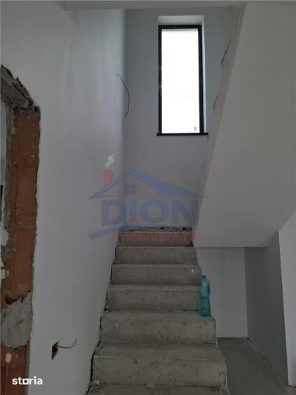 Casă cu 3 camere cu Teren 330 Mp în Domnești