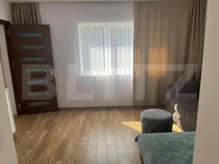 Casă individuală cu 6 camere cu Teren 415 Mp în Iosia