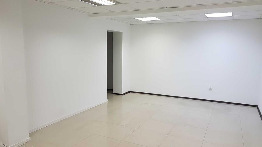 Apartament cu 4 camere decomandat în Cotroceni