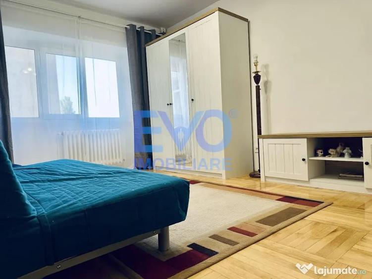 Apartament cu 3 camere decomandat în Gară
