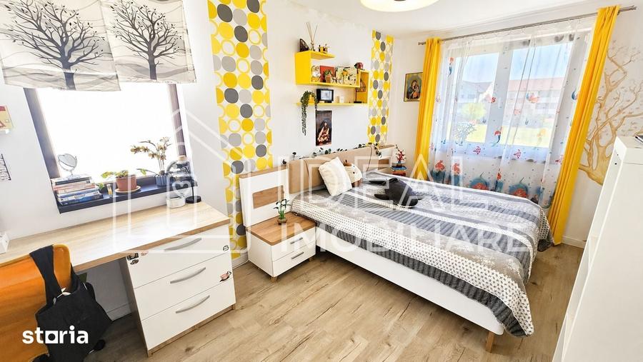 Casă cu 4 camere cu Teren 230 Mp în Central