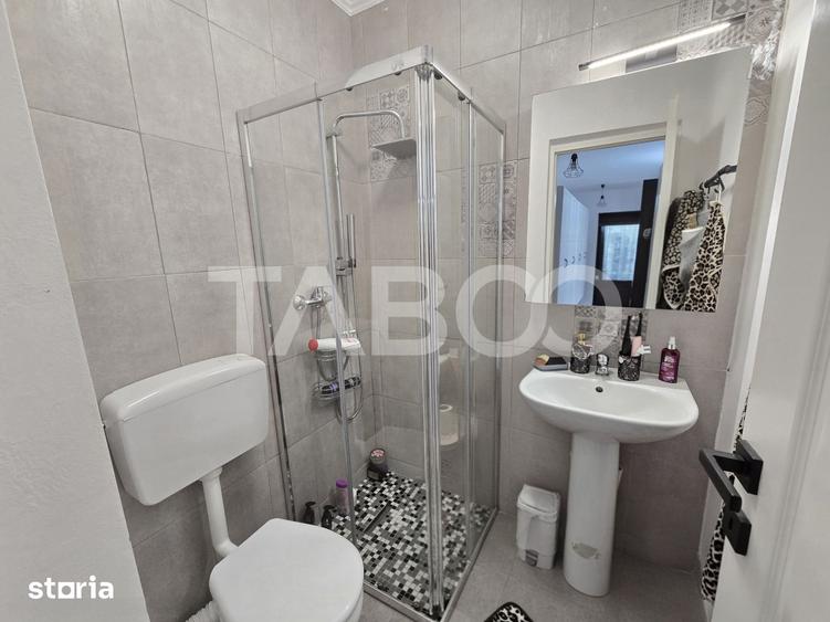 Apartament cu 3 camere decomandat, mobilat în Lupeni