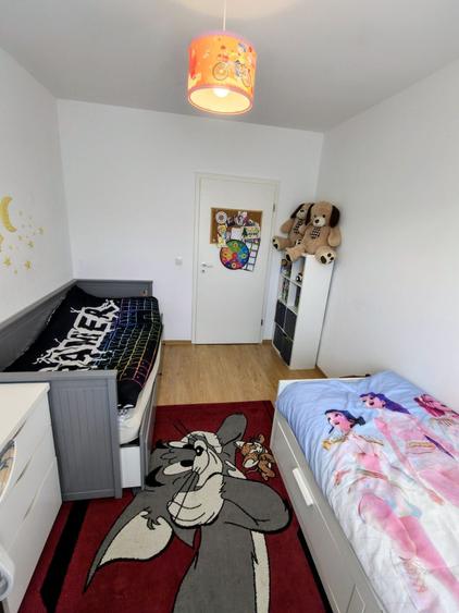 Apartament cu 3 camere decomandat în Avantgarden