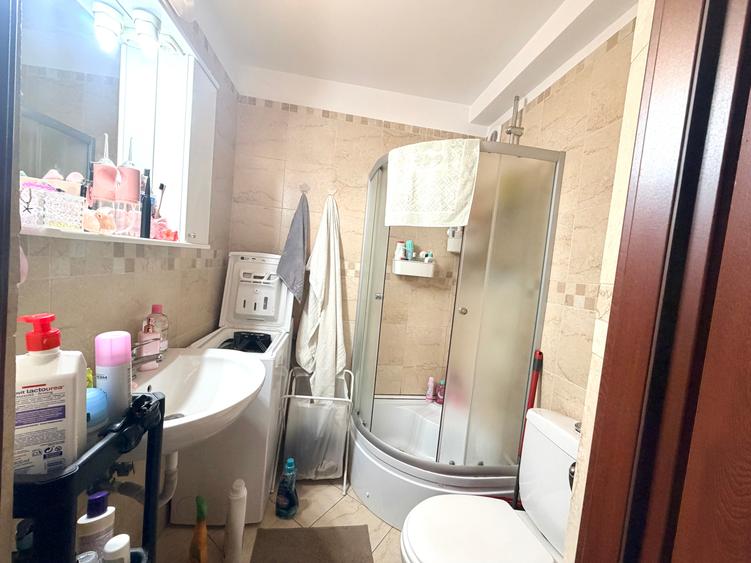 Apartament cu 2 camere semidecomandat în Sala Palatului