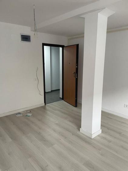 Apartament cu 2 camere semidecomandat în Viilor