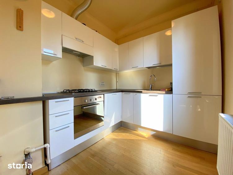 Apartament cu 4 camere, mobilat în Take Ionescu