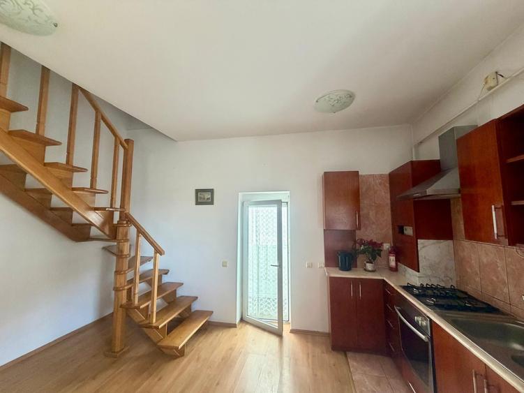 Apartament cu 3 camere în Tolstoi