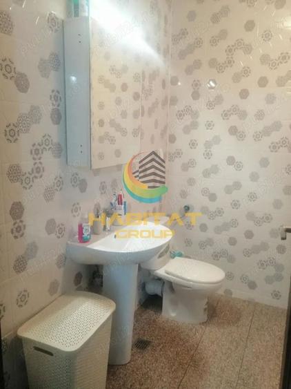 Casă cu 3 camere cu Canalizare în Est