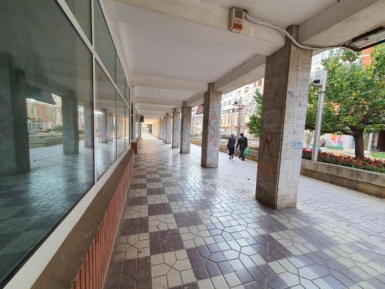 Spațiu comercial, de 230 mp, în Ultracentral