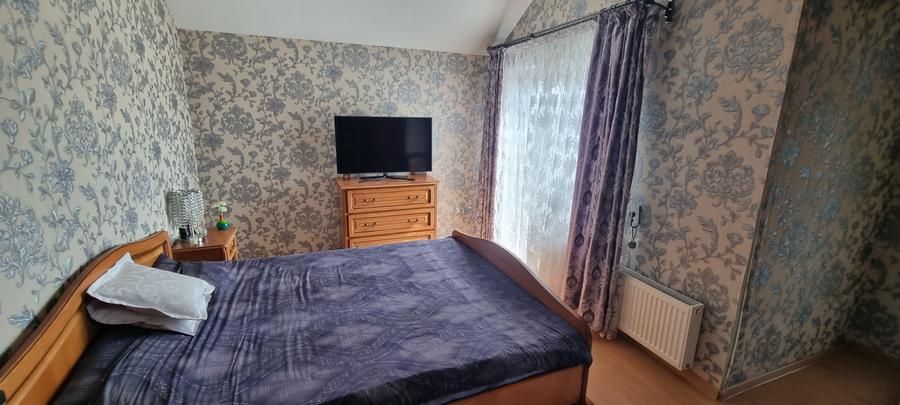 Casă individuală cu 7 camere cu Garaj în Central