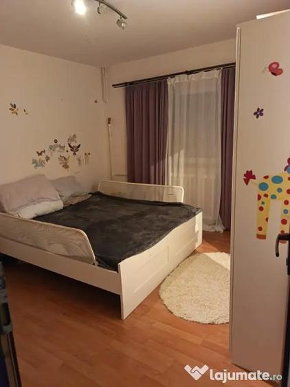 Apartament cu 2 camere decomandat în Anda