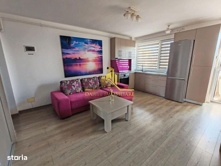 Apartament cu 2 camere semidecomandat, mobilat în Între Lacuri