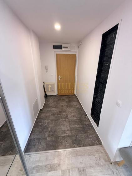 Apartament cu 2 camere semidecomandat, mobilat în Aradului