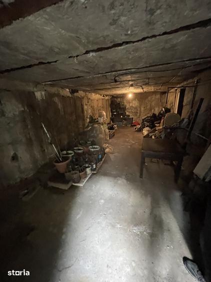 Casa de vanzare in apropierea Pie?ei de Rusi - 6